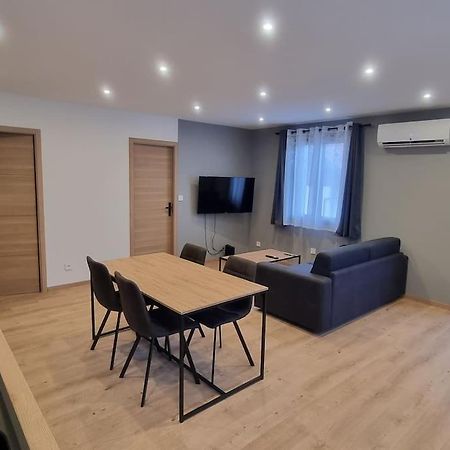 Superbe Appartement T2 Climatise, Idealement Situe Ugine Εξωτερικό φωτογραφία
